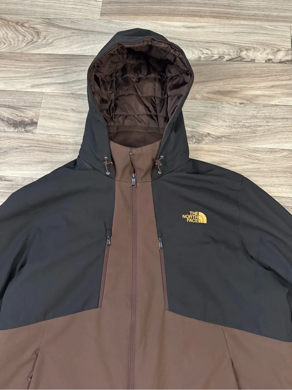 The North Face Men's Apex Elevation Jacket in Brown and Black Size XXL
